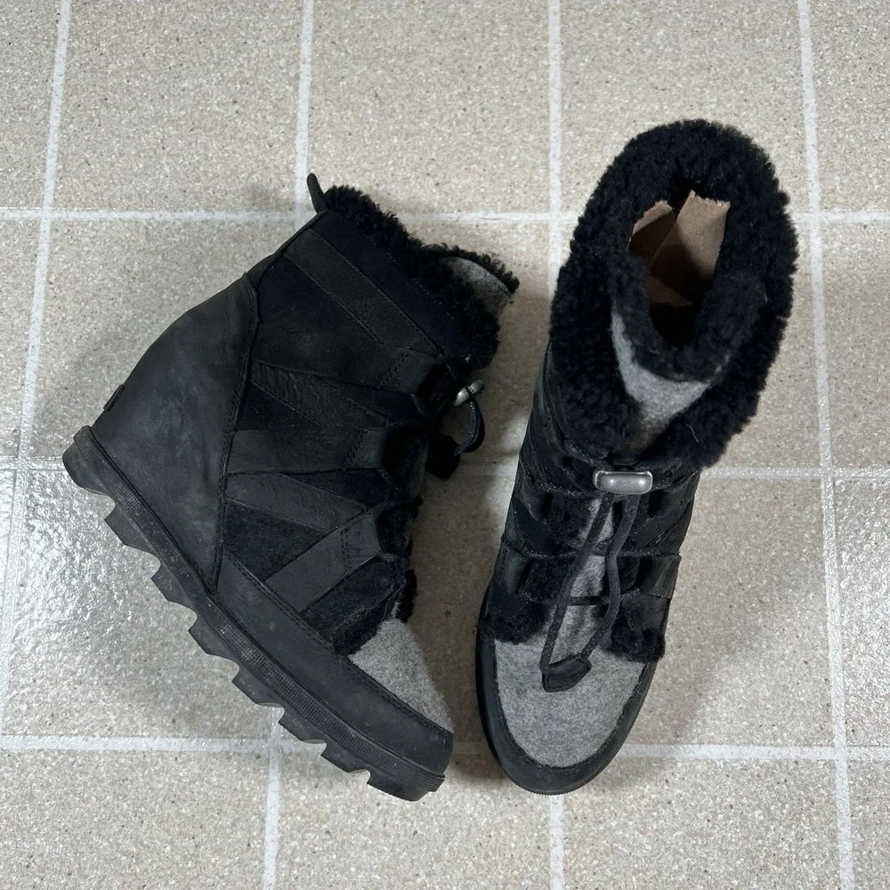 Women's Sorel Joan Of Arctic Wedge II Cozy Boot Black 1870241-010 Size 10 - Picture 2 of 8